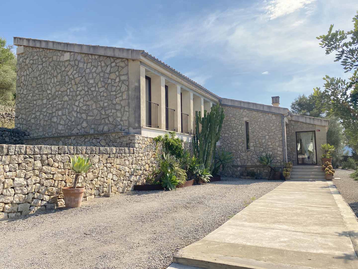Casa reformada en el campo de Mallorca por Inmobiliaria Inmogap
